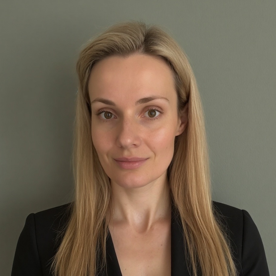 Dr Alison Lennox